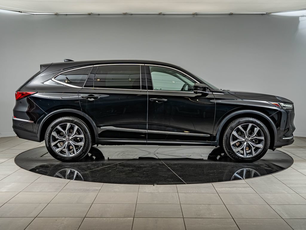 Used 2023 Acura MDX SH-AWD w/ Technology Package image 4