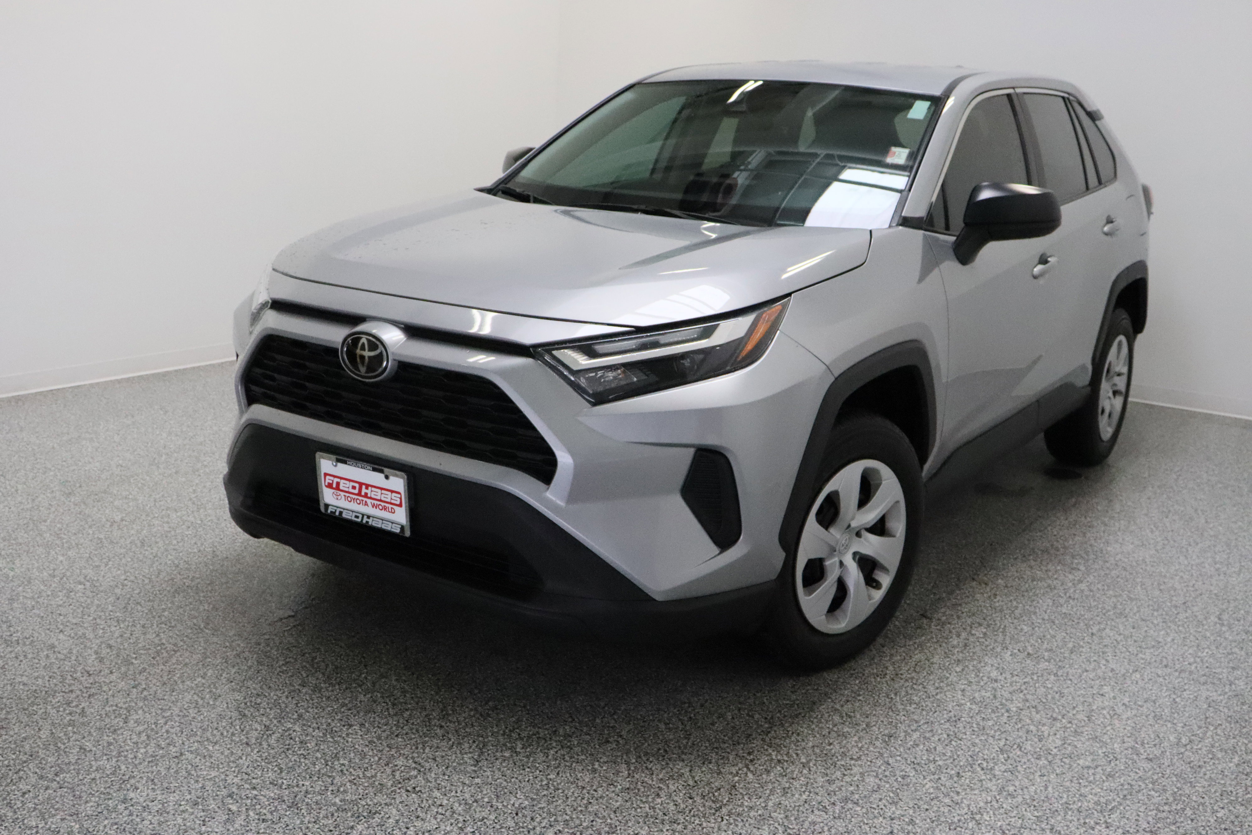 Used 2024 Toyota RAV4 LE image 2