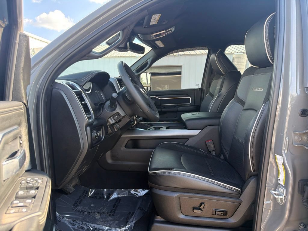 Used 2025 RAM 2500 Laramie w/ Night Edition AWD/4WD image 21