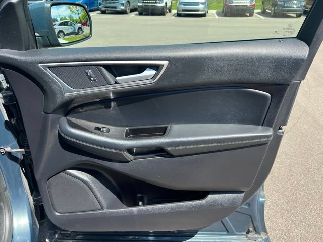 Used 2019 Ford Edge SEL w/ Equipment Group 201A AWD/4WD image 10