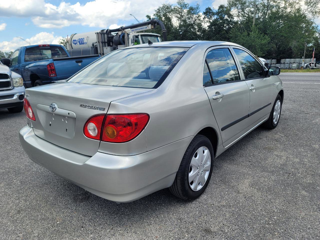 Used 2003 Toyota Corolla LE FWD image 8