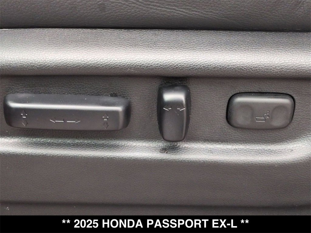 Used 2025 Honda Passport EX-L image 22