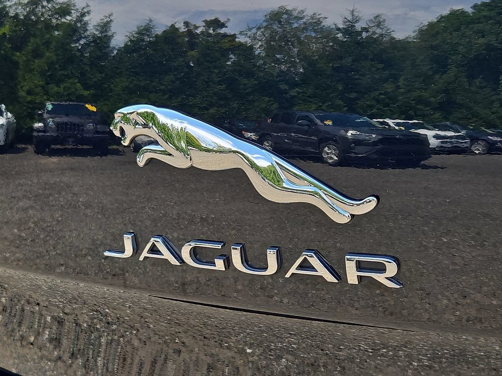 Used 2017 Jaguar XJ L Portfolio AWD/4WD image 28