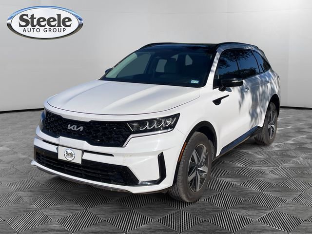 Used 2023 Kia Sorento S w/ Panoramic Sunroof Package