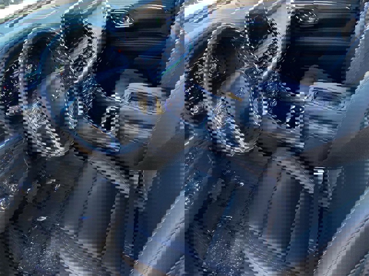 Used 2023 Chevrolet Suburban Z71 w/ Luxury Package image 19