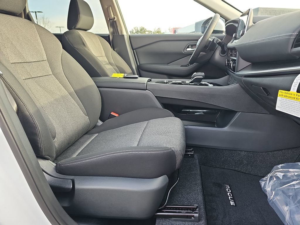 New 2026 Nissan Rogue SV w/ Cold Weather Package FWD image 13