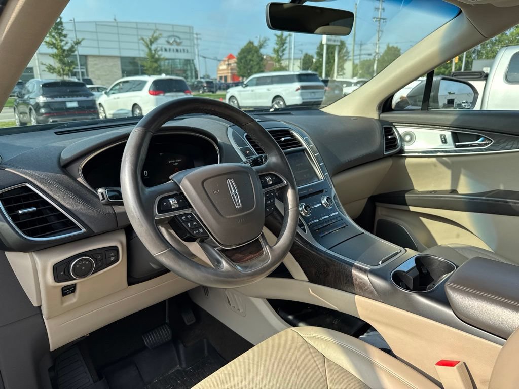 Used 2020 Lincoln Nautilus Reserve w/ Equipment Group 202A AWD/4WD image 12