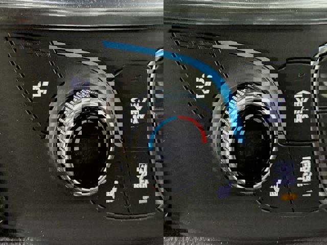 Used 2024 Chevrolet Traverse Premier w/ Redline Edition image 24