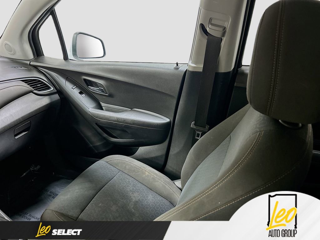Used 2020 Chevrolet Trax LS w/ Tint and Cruise Package image 21