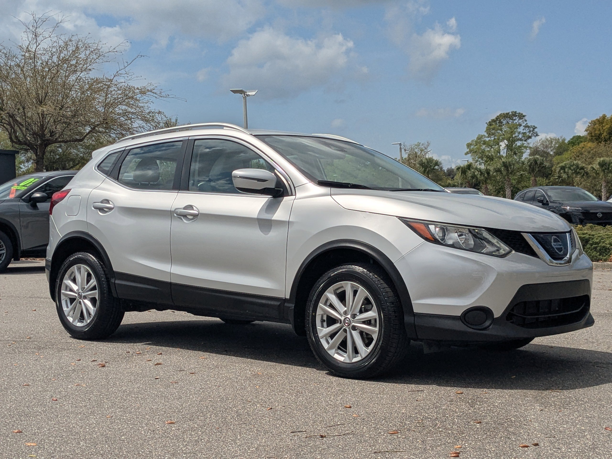Used 2019 Nissan Rogue Sport SV video 2