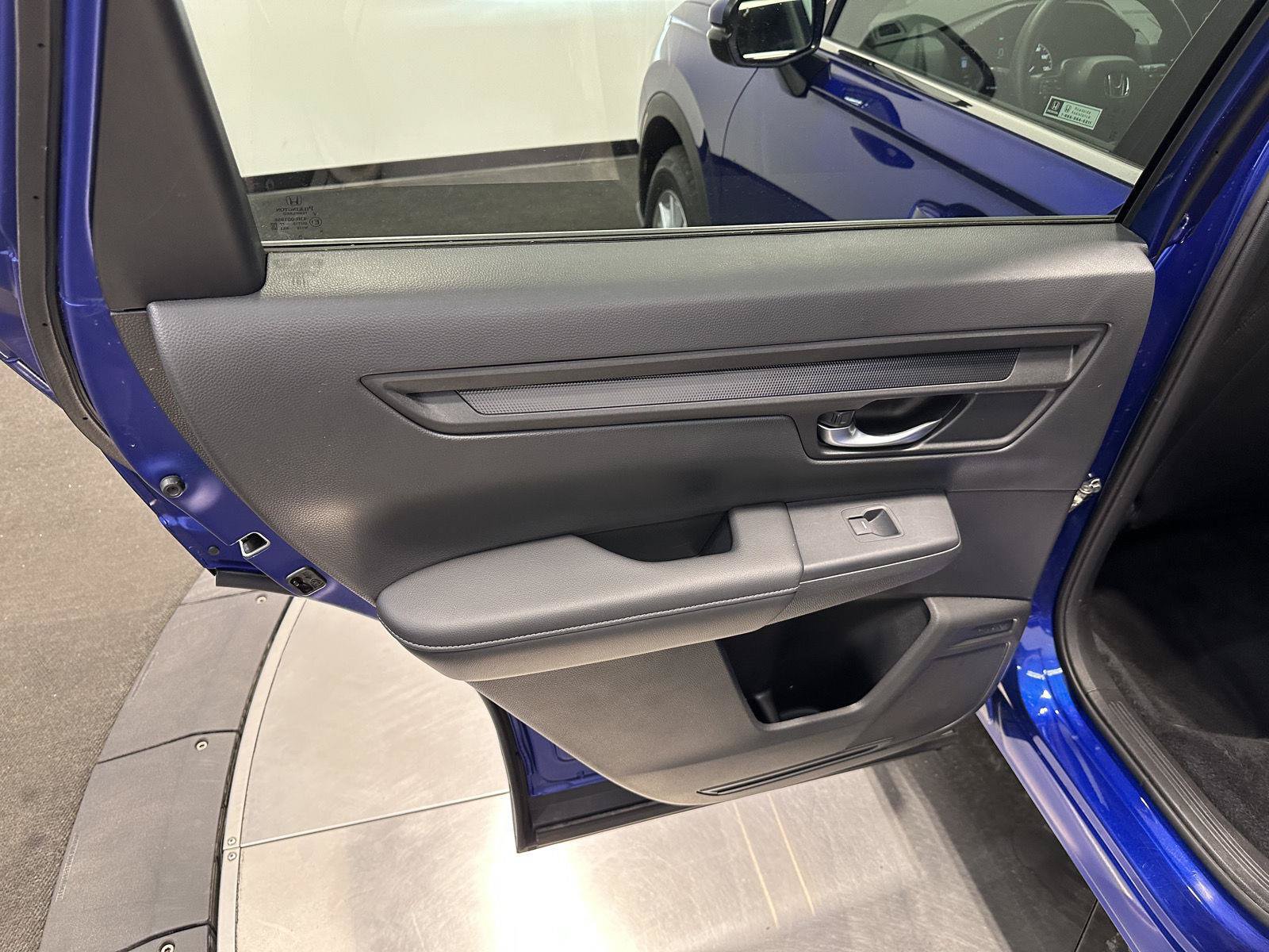 Certified 2024 Honda CR-V EX image 27