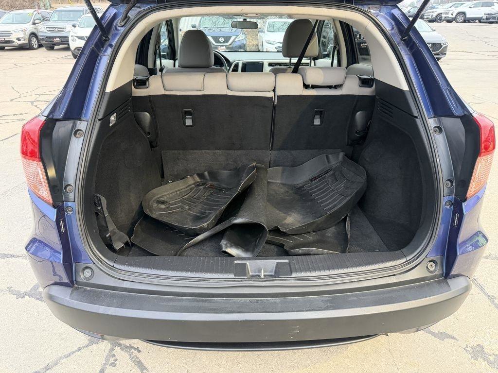 Used 2017 Honda HR-V EX image 8
