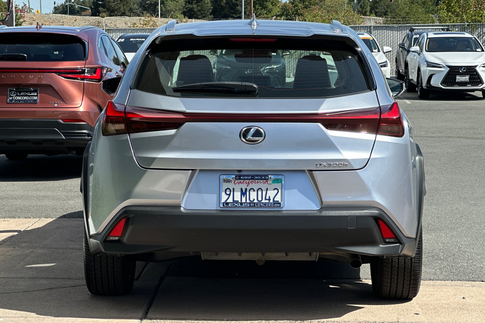 Certified 2025 Lexus UX 300h FWD image 5