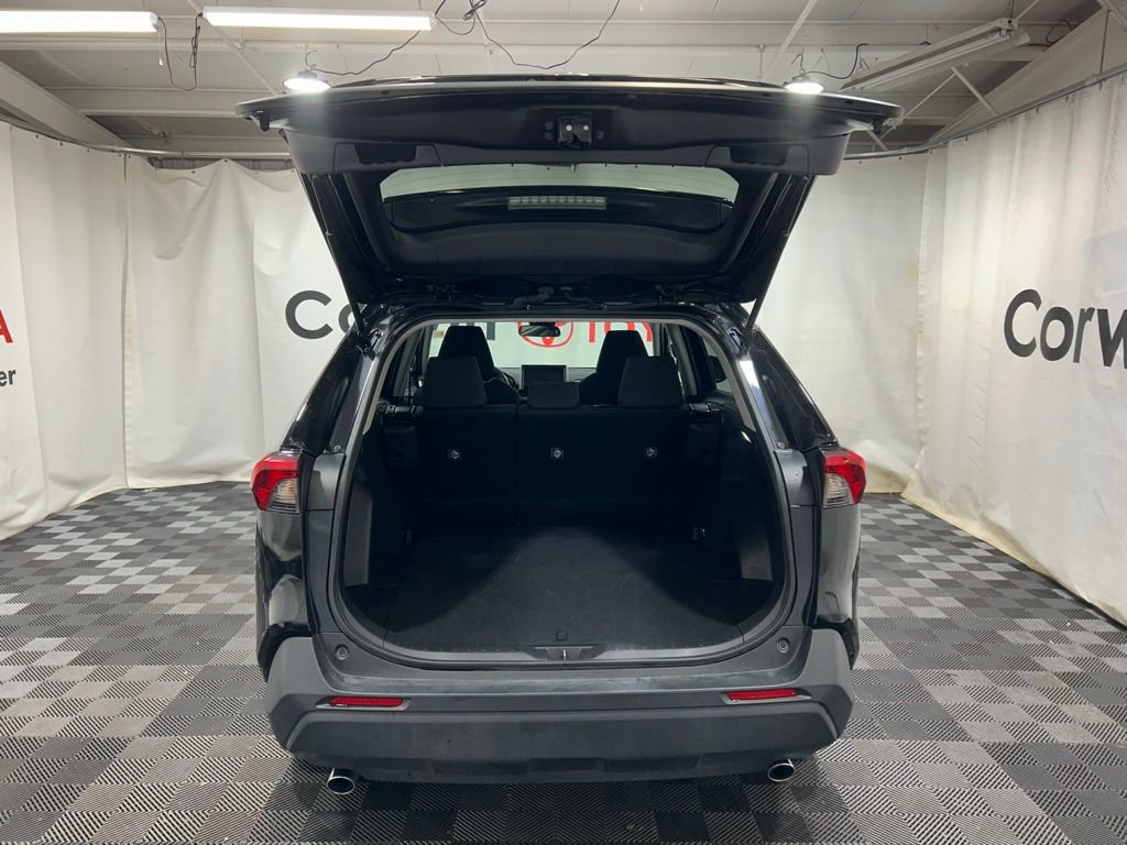 Used 2025 Toyota RAV4 LE image 17