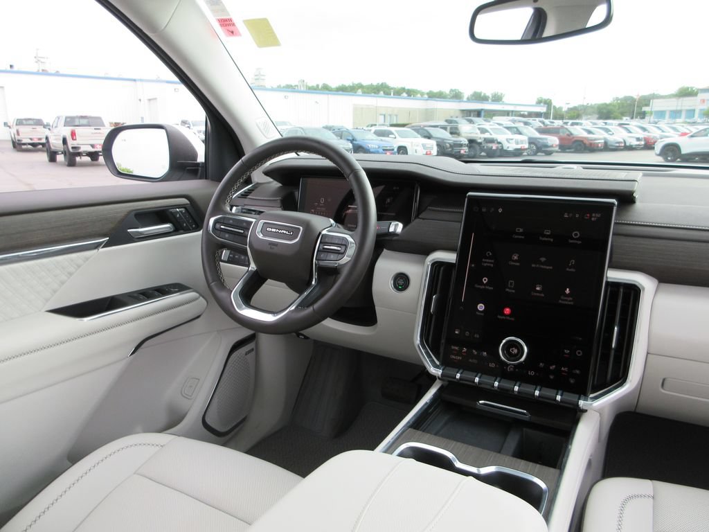 Certified 2025 GMC Acadia Denali AWD/4WD image 29