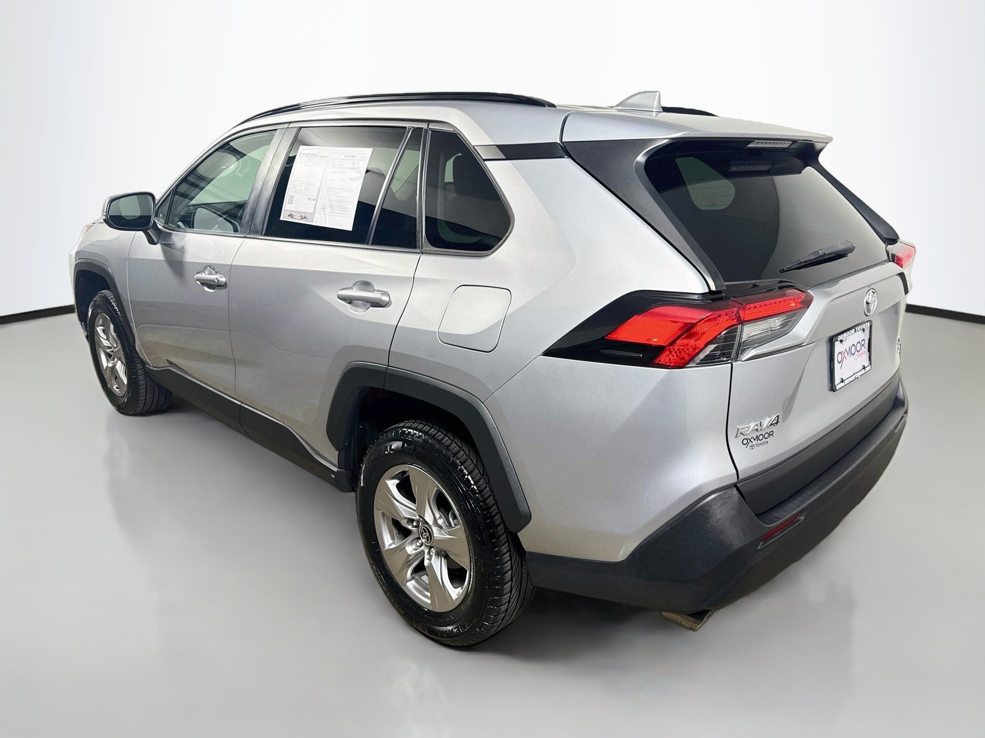 Certified 2022 Toyota RAV4 XLE AWD/4WD image 5
