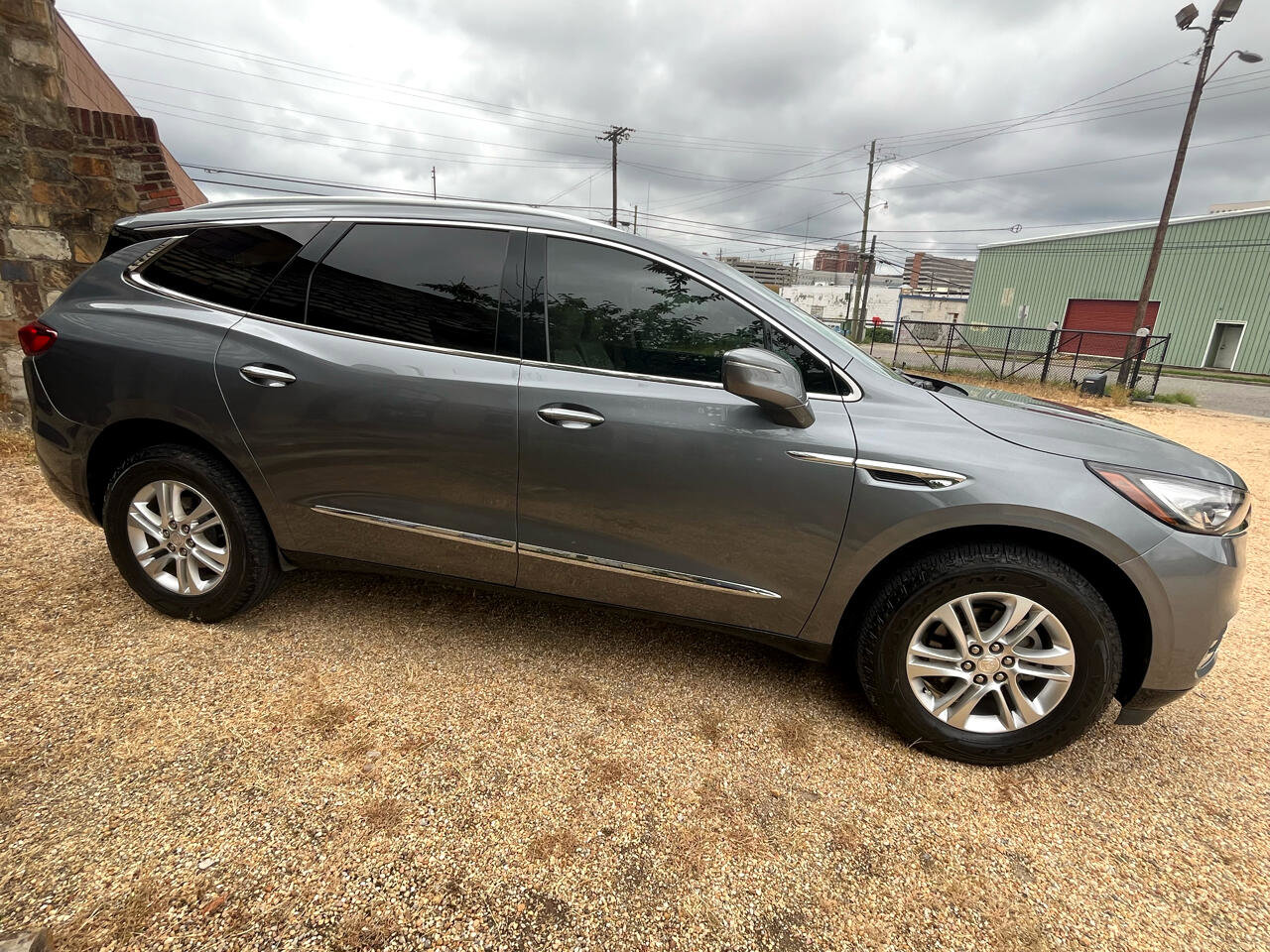 Used 2020 Buick Enclave Essence image 10