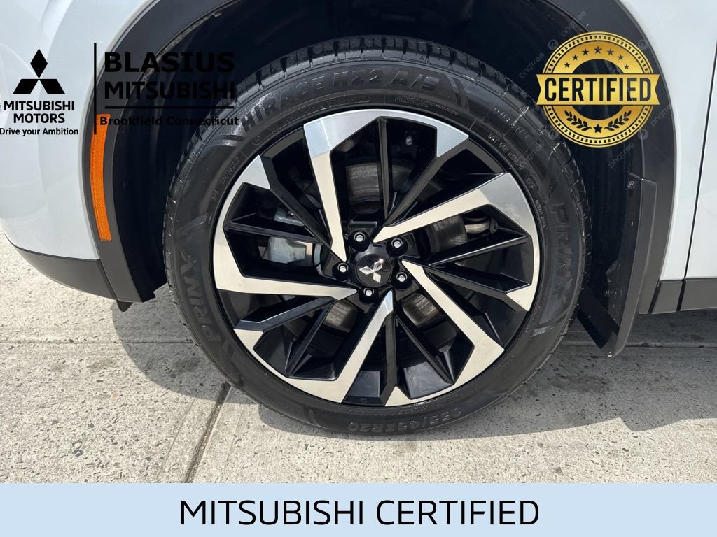 Used 2023 Mitsubishi Outlander 4WD Plug-In Hybrid image 17