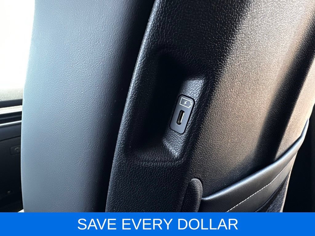 Used 2025 Kia Sorento S w/ Panoramic Sunroof Package FWD image 19