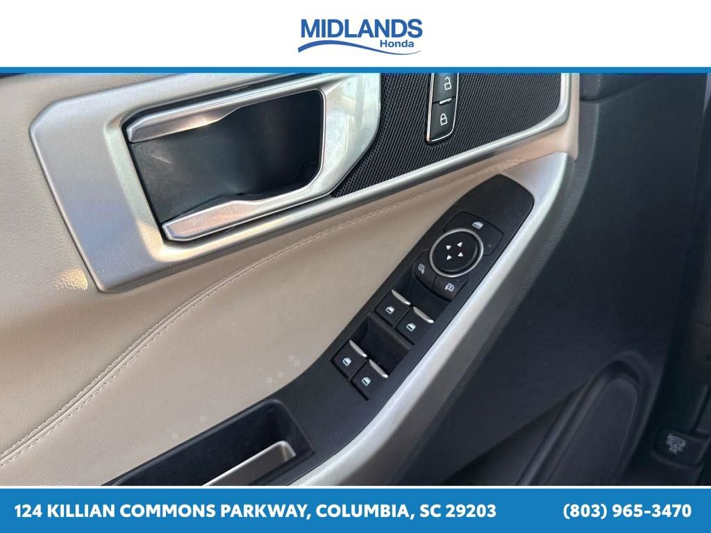 Used 2023 Ford Explorer XLT w/ Equipment Group 202A RWD image 24