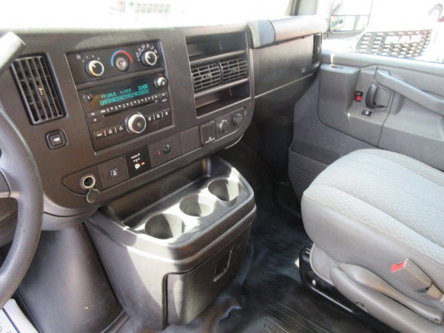 Used 2017 Chevrolet Express 3500 image 13