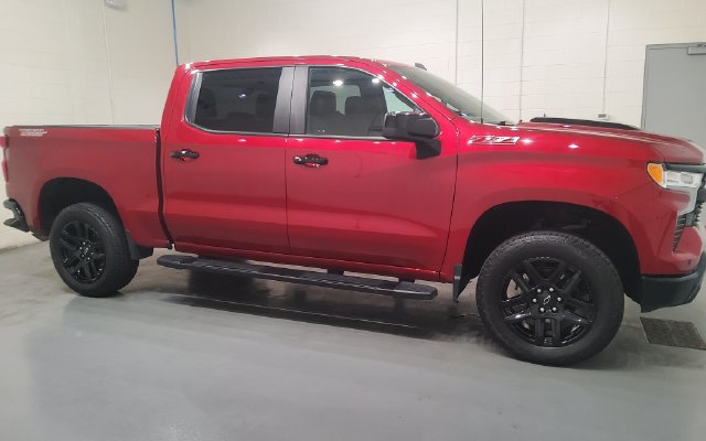 Used 2023 Chevrolet Silverado 1500 LT Trail Boss w/ Protection Package AWD/4WD image 11