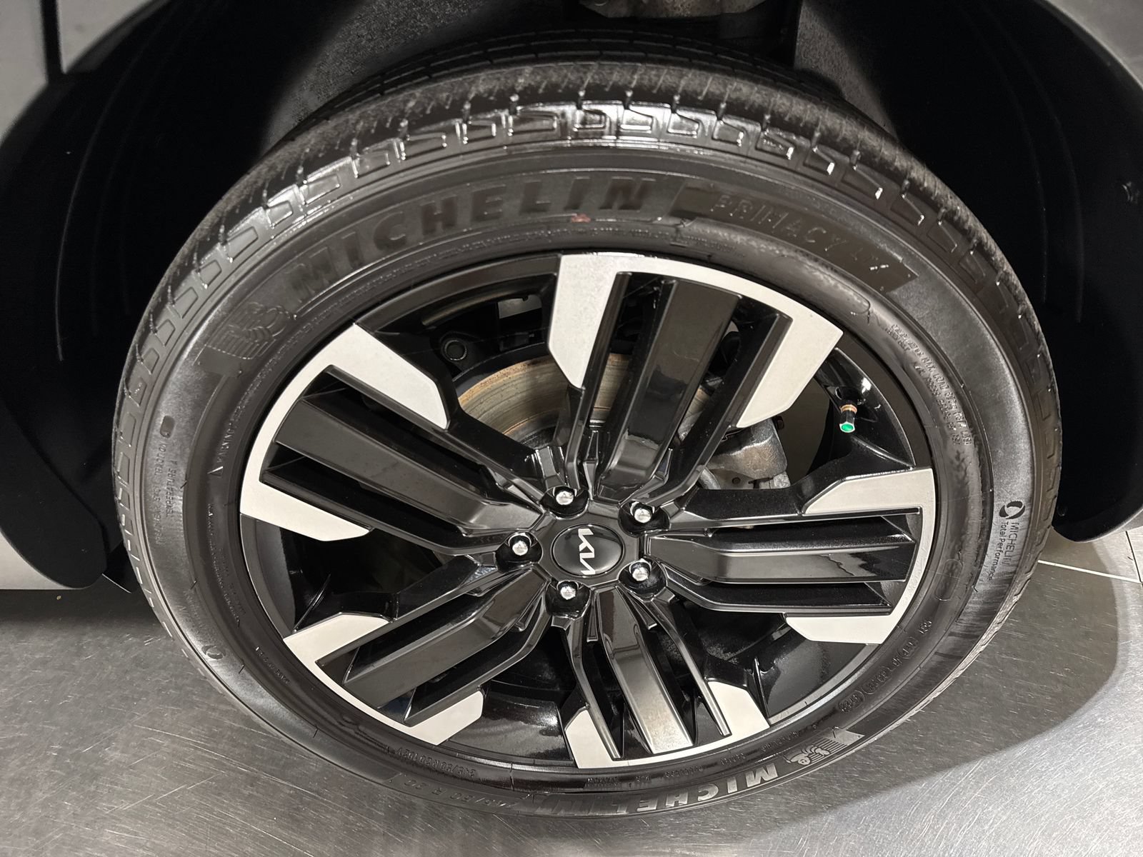 Used 2023 Kia Telluride SX AWD/4WD image 12
