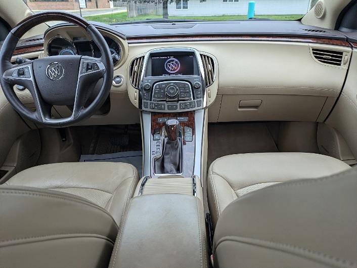 Used 2010 Buick LaCrosse CXS w/ Touring Package FWD image 12