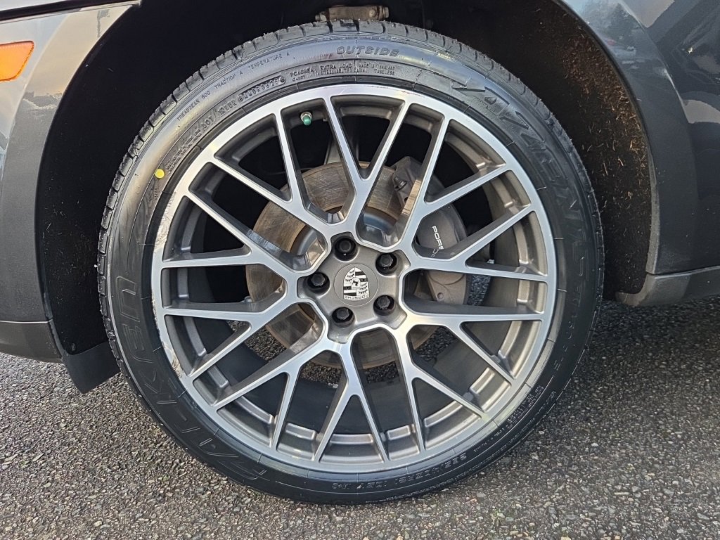 Used 2020 Porsche Macan image 28