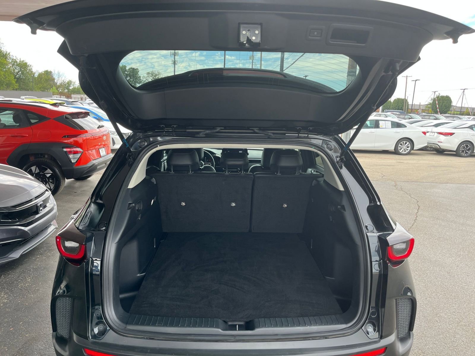 Used 2025 MAZDA CX-50 AWD 2.5 S w/ Select Package image 30