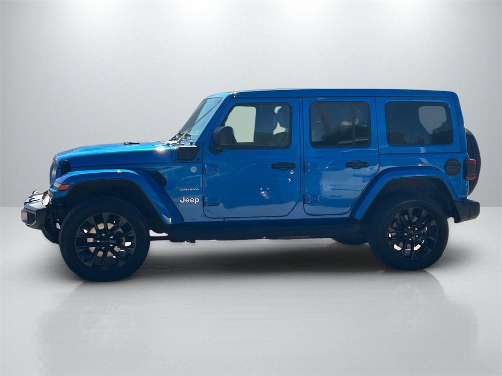 Used 2023 Jeep Wrangler Unlimited Sahara w/ Cold Weather Group image 8