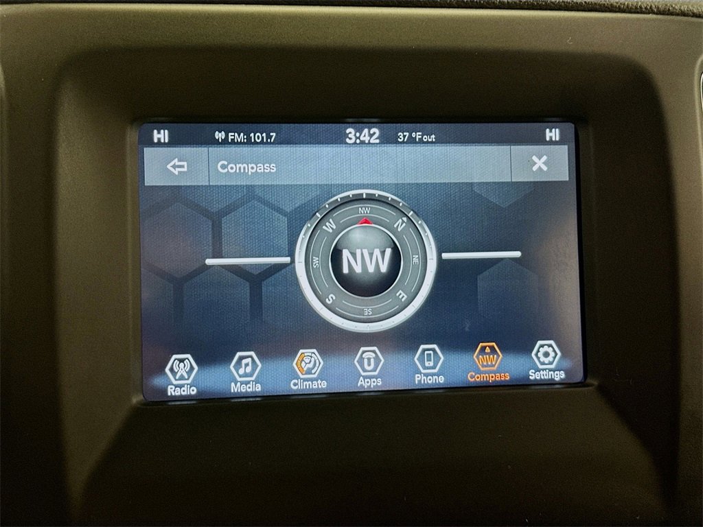 Used 2020 Jeep Compass Latitude image 14