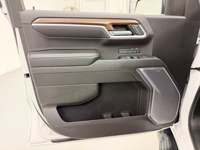 Certified 2022 Chevrolet Silverado 1500 High Country w/ High Country Premium Package AWD/4WD image 19