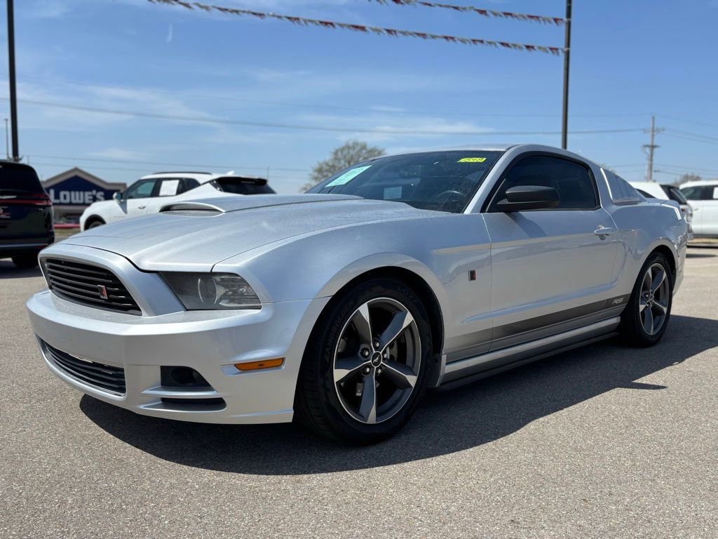 Used 2014 Ford Mustang Coupe w/ Equipment Group 102A image 2