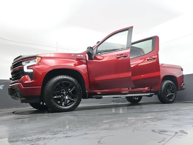 Used 2025 Chevrolet Silverado 1500 RST AWD/4WD image 45
