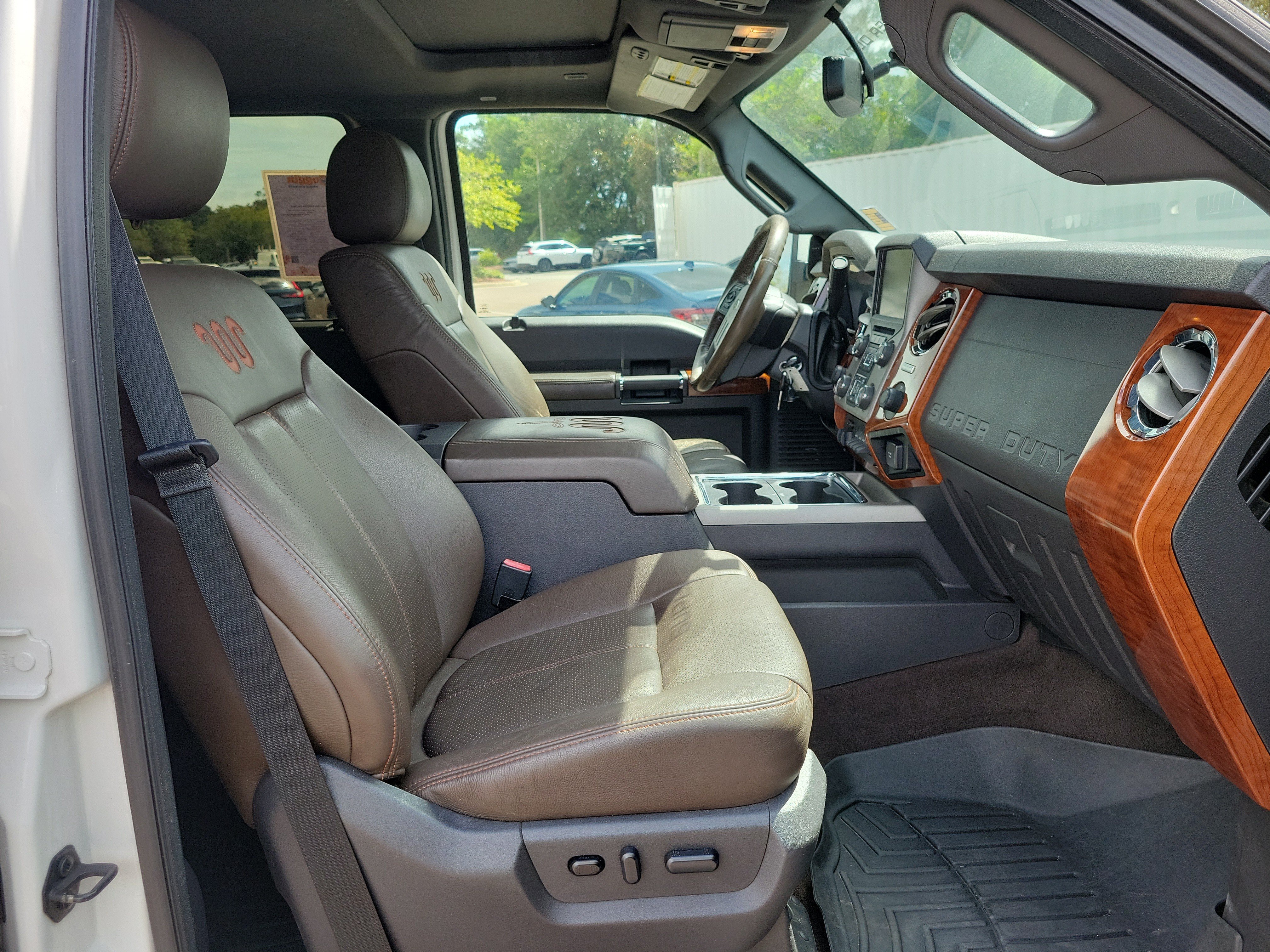 Used 2015 Ford F350 King Ranch w/ FX4 Off-Road Package AWD/4WD image 18