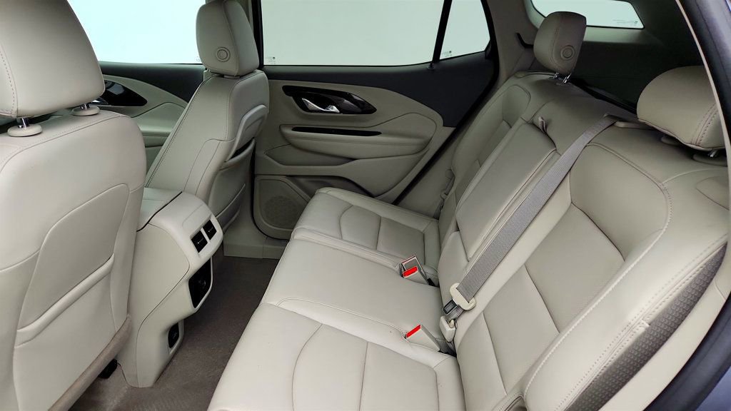 Used 2019 GMC Terrain Denali w/ Advanced Safety Package image 22