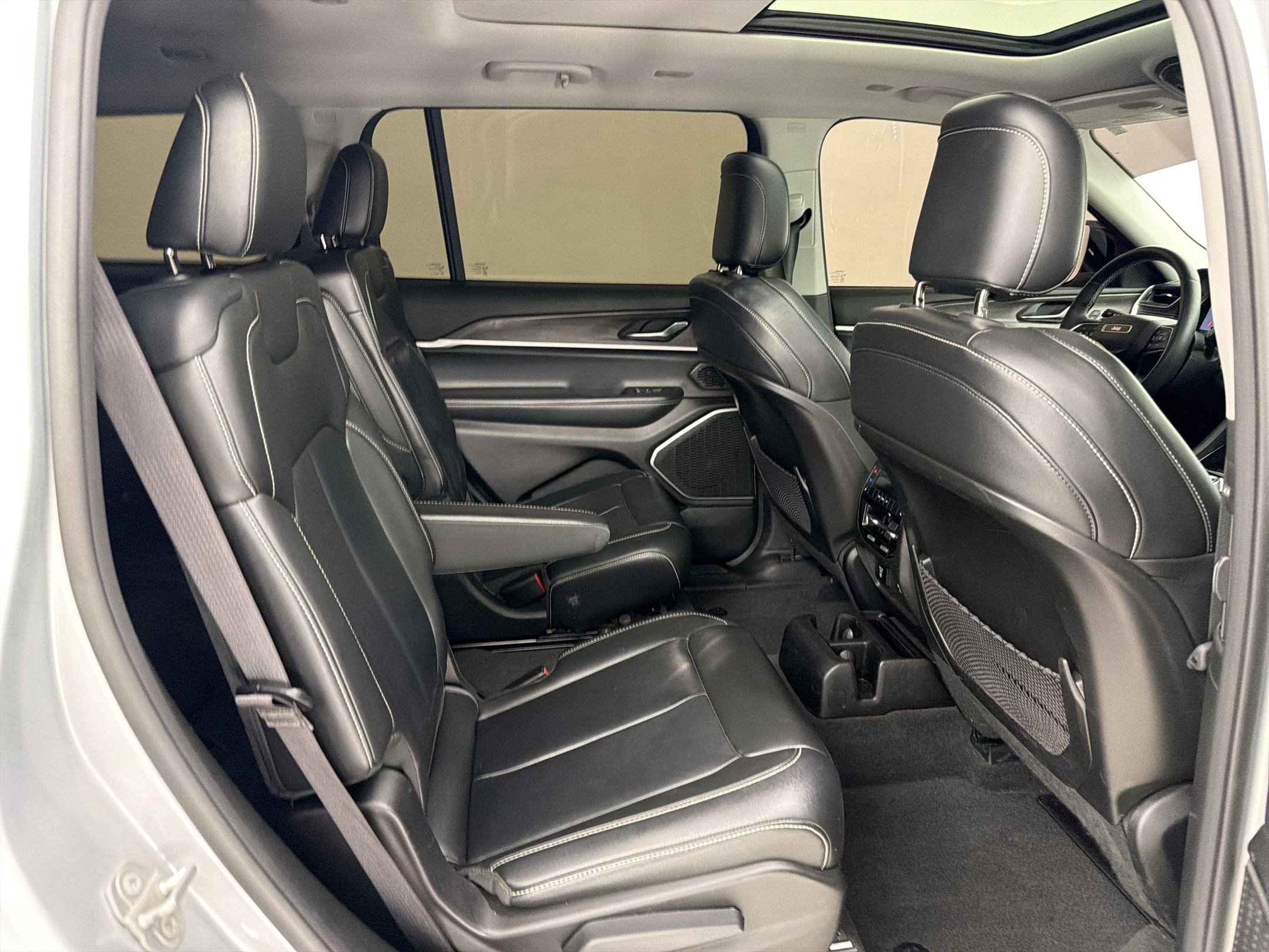 Used 2021 Jeep Grand Cherokee L Limited RWD image 26