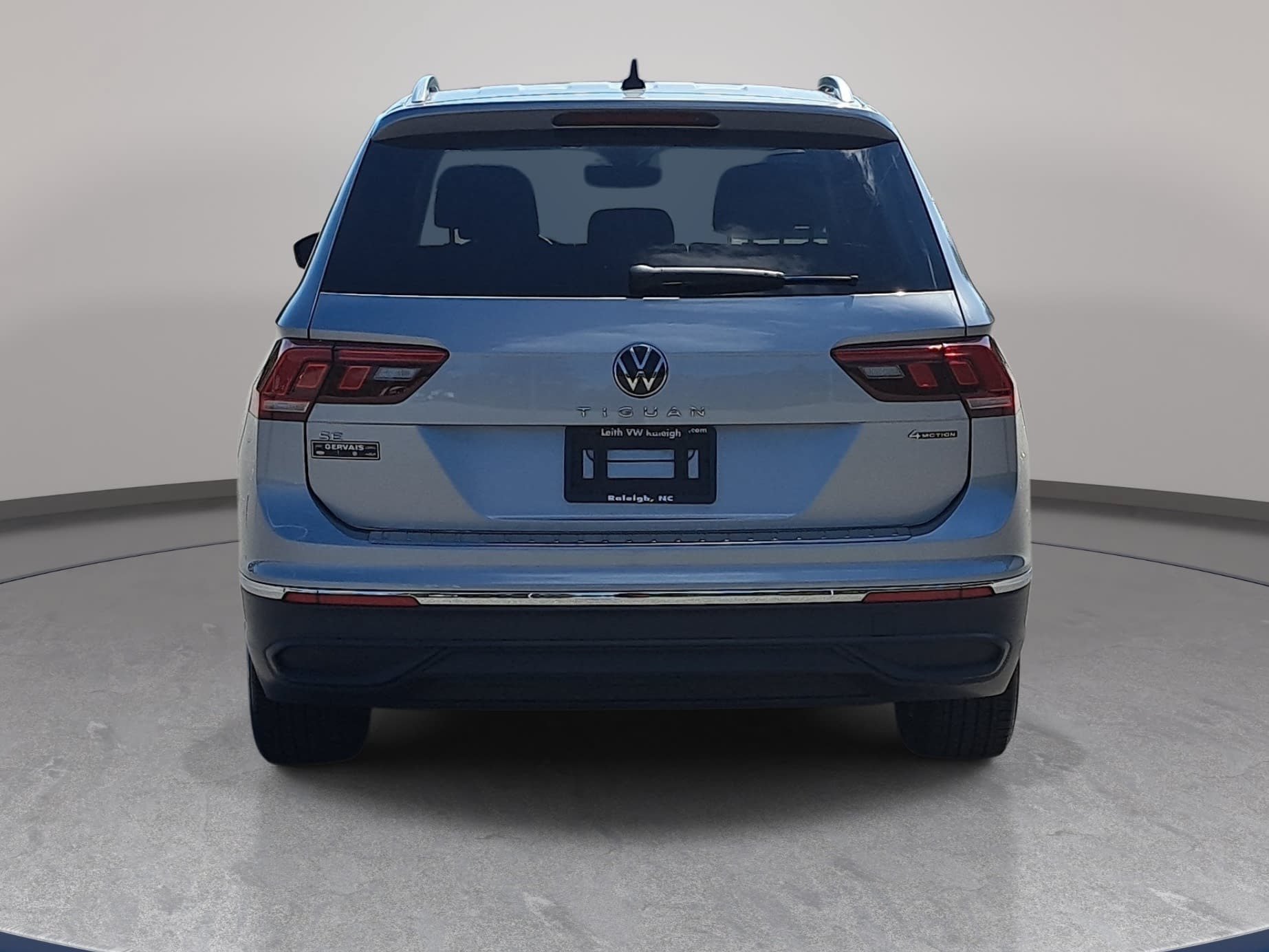 Certified 2023 Volkswagen Tiguan SE w/ Panoramic Sunroof Package AWD/4WD image 6