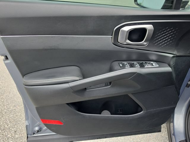 Certified 2024 Kia Sorento LX FWD image 16