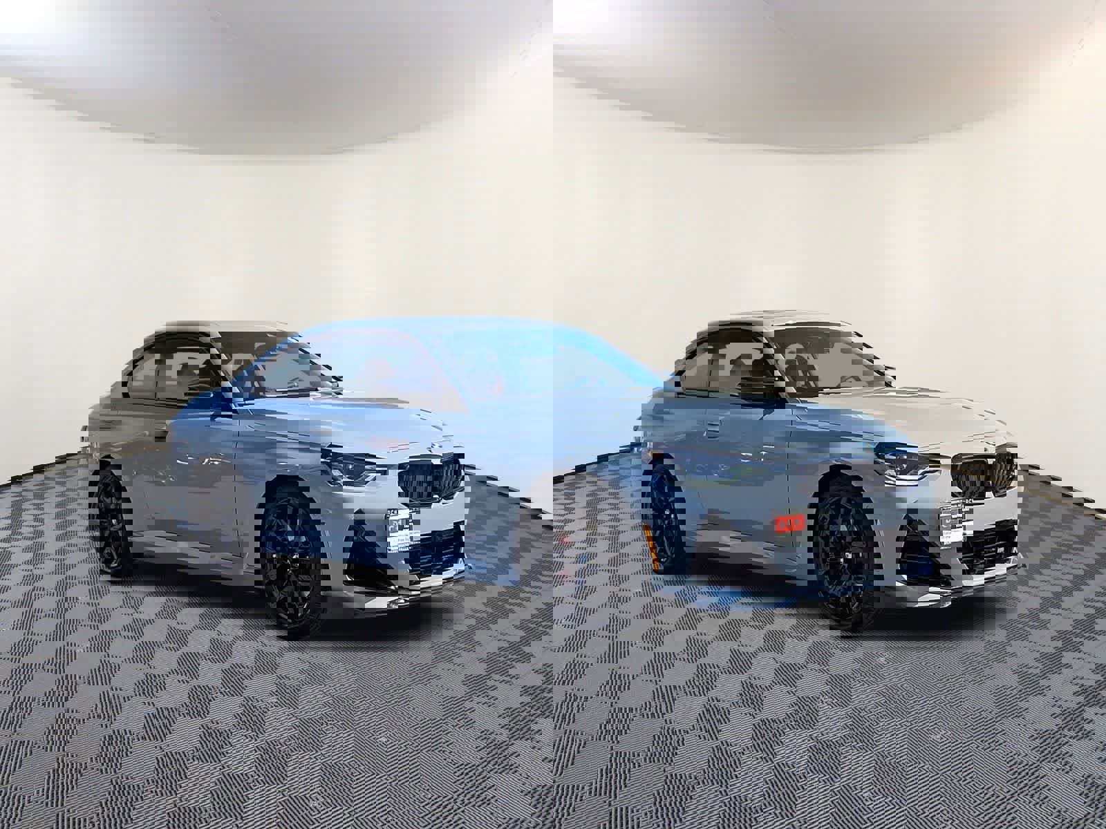 Used 2025 BMW M240i xDrive Coupe w/ Premium Package image 4