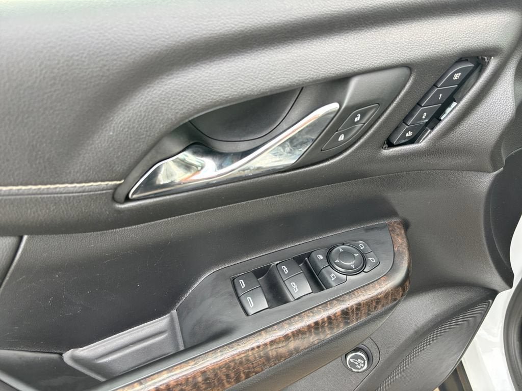 Certified 2023 GMC Acadia Denali FWD image 11