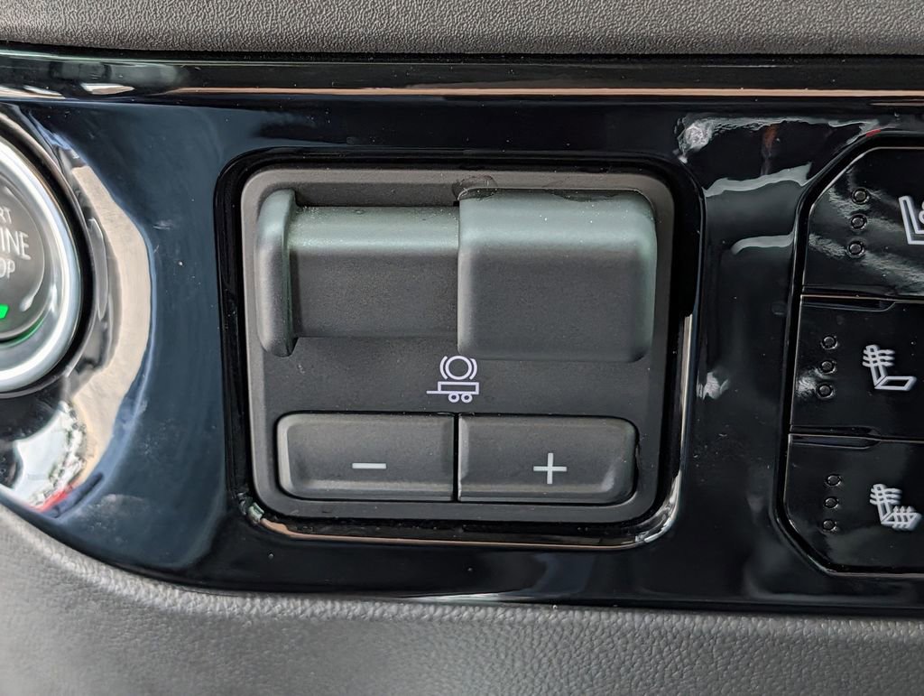 Used 2025 GMC Sierra 1500 SLT image 18