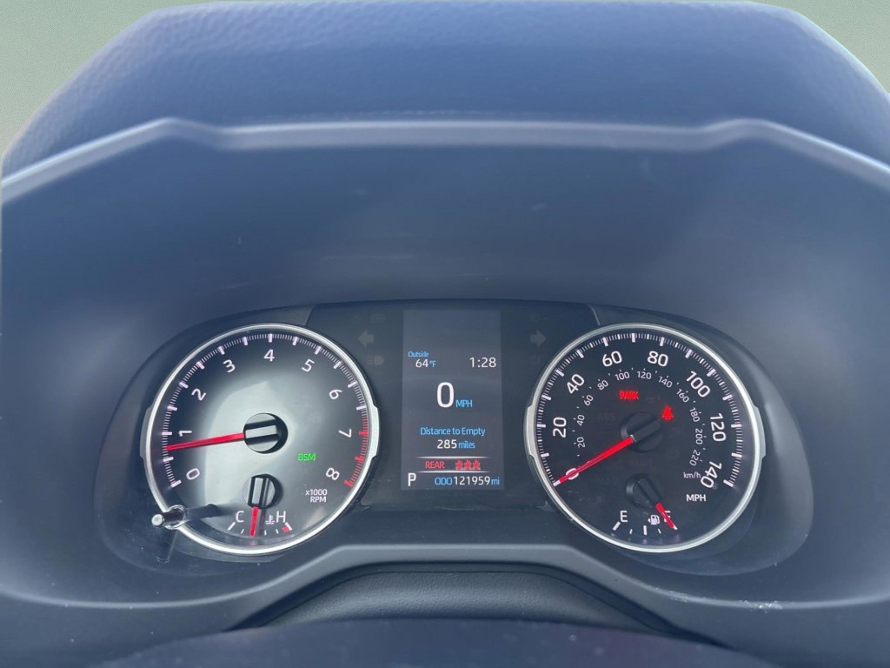 Used 2021 Toyota RAV4 XLE Premium image 18