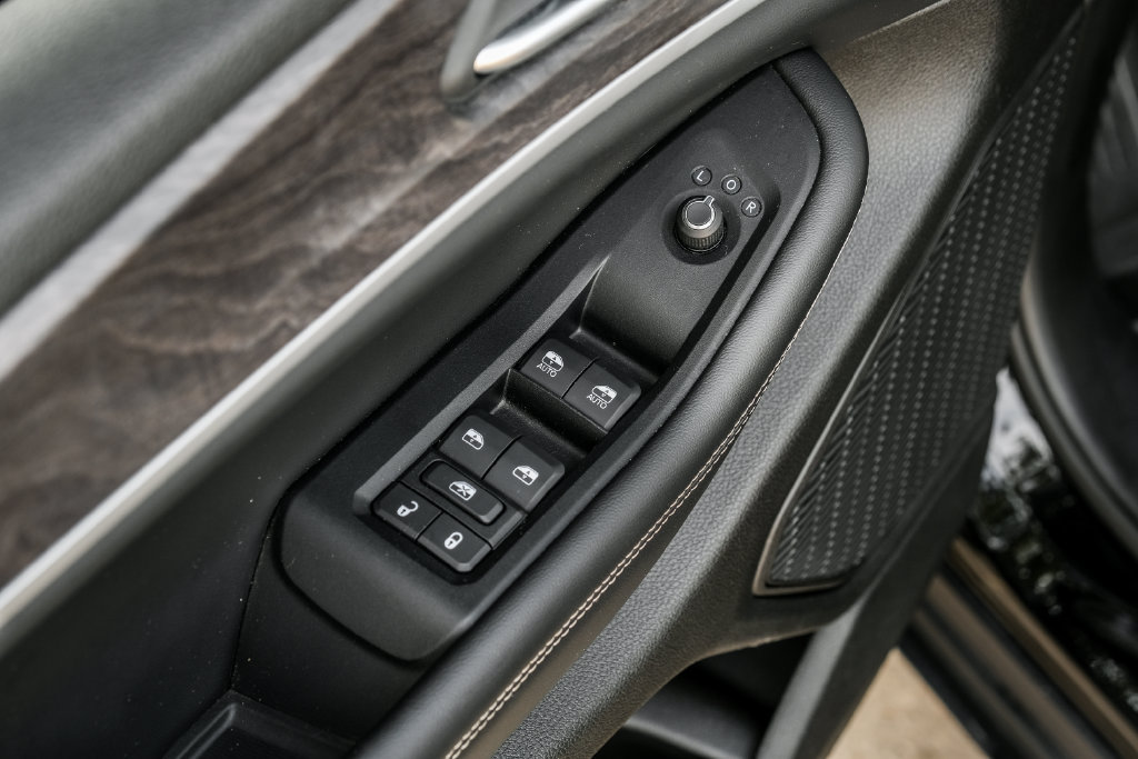 Used 2023 Jeep Grand Cherokee L Limited AWD/4WD image 57