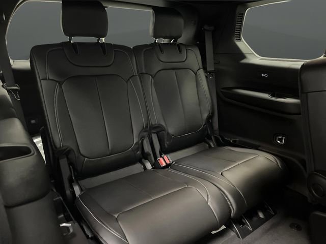 New 2025 Jeep Grand Cherokee L Limited w/ Luxury Tech Group II image 33