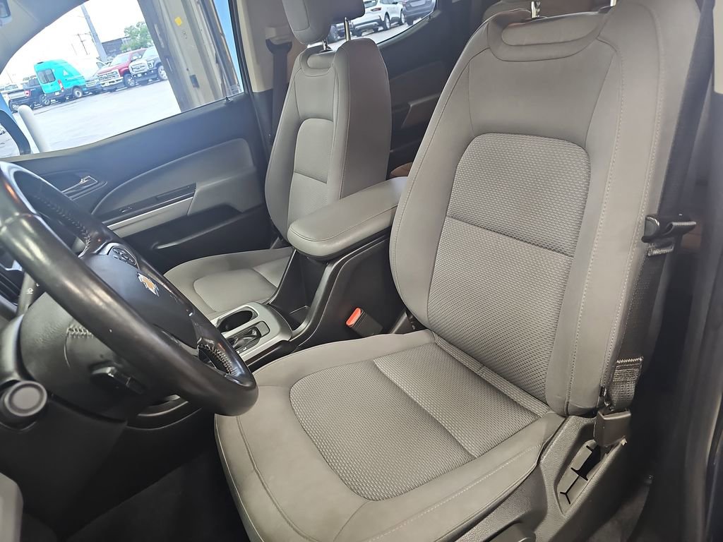 Used 2019 Chevrolet Colorado LT w/ LT Convenience Package RWD image 14