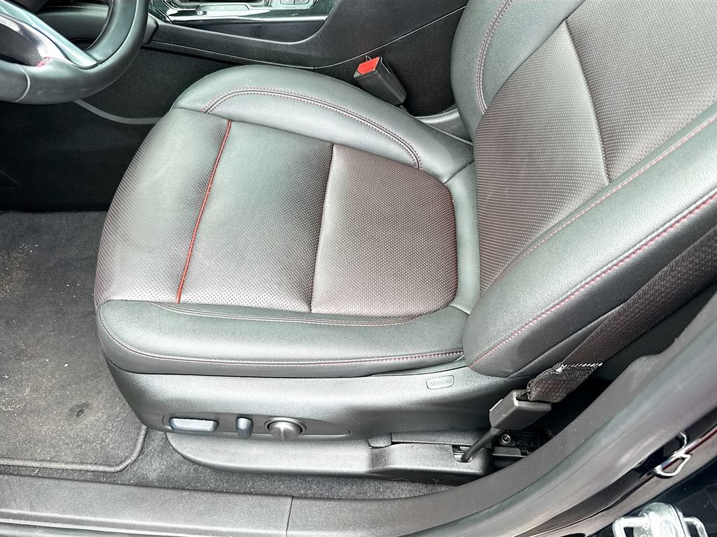Used 2025 Chevrolet Blazer RS w/ Driver Confidence II Package FWD image 21