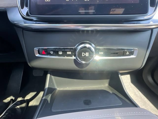 New 2026 Volvo XC90 B5 Core AWD/4WD image 23