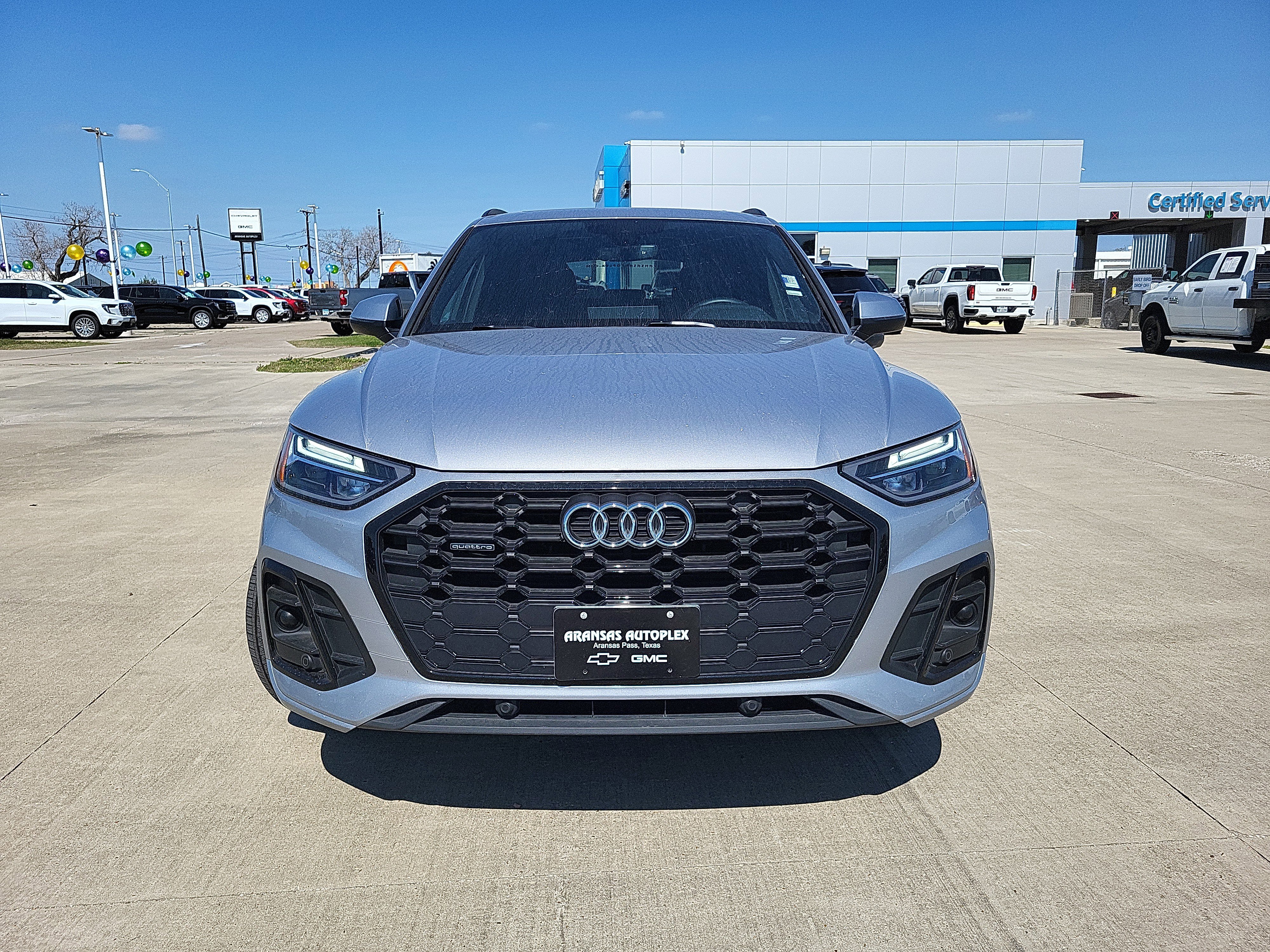 Used 2025 Audi Q5 2.0T Premium image 2